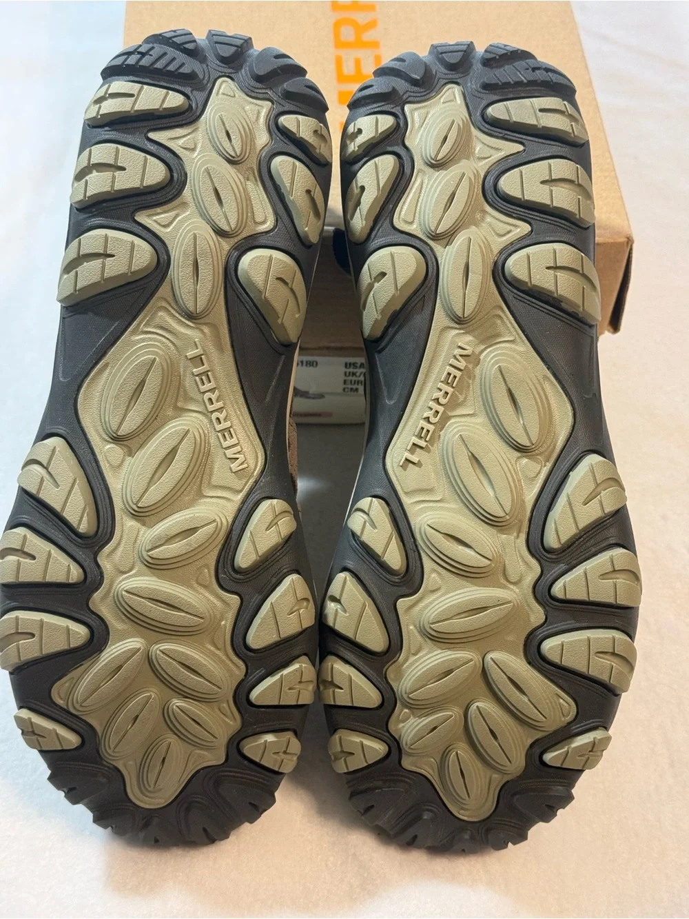 New Merrell Women's Accentor 3 Hiking Shoes. Size 7.5M